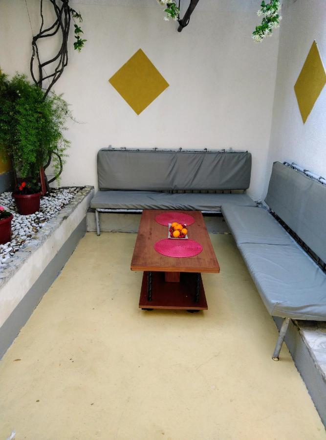 Apartment Exotic Garden โมสตาร์ ภายนอก รูปภาพ